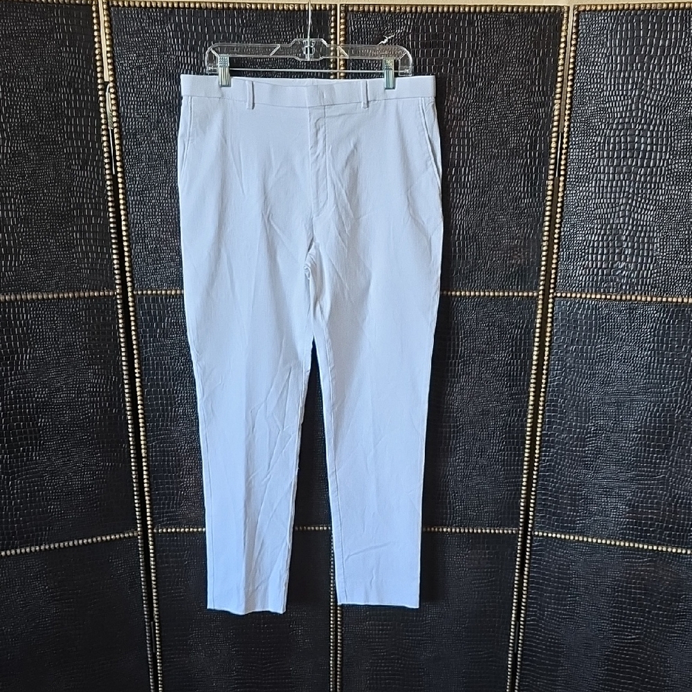 Tommy Hilfiger Men's Classic White Chinos